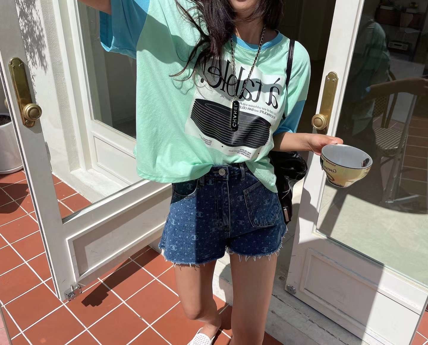 6AD90851-AB5D-4EA9-BC28-15CB6EB006FD