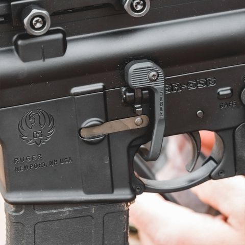 mag980-blk_magpul_bad_lever_battery_assist_device_ar15_m4_05_1