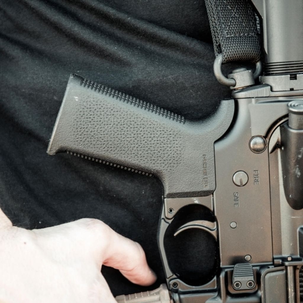 mag539-blk_magpul_moe_sl_grip-ar15-m4_05
