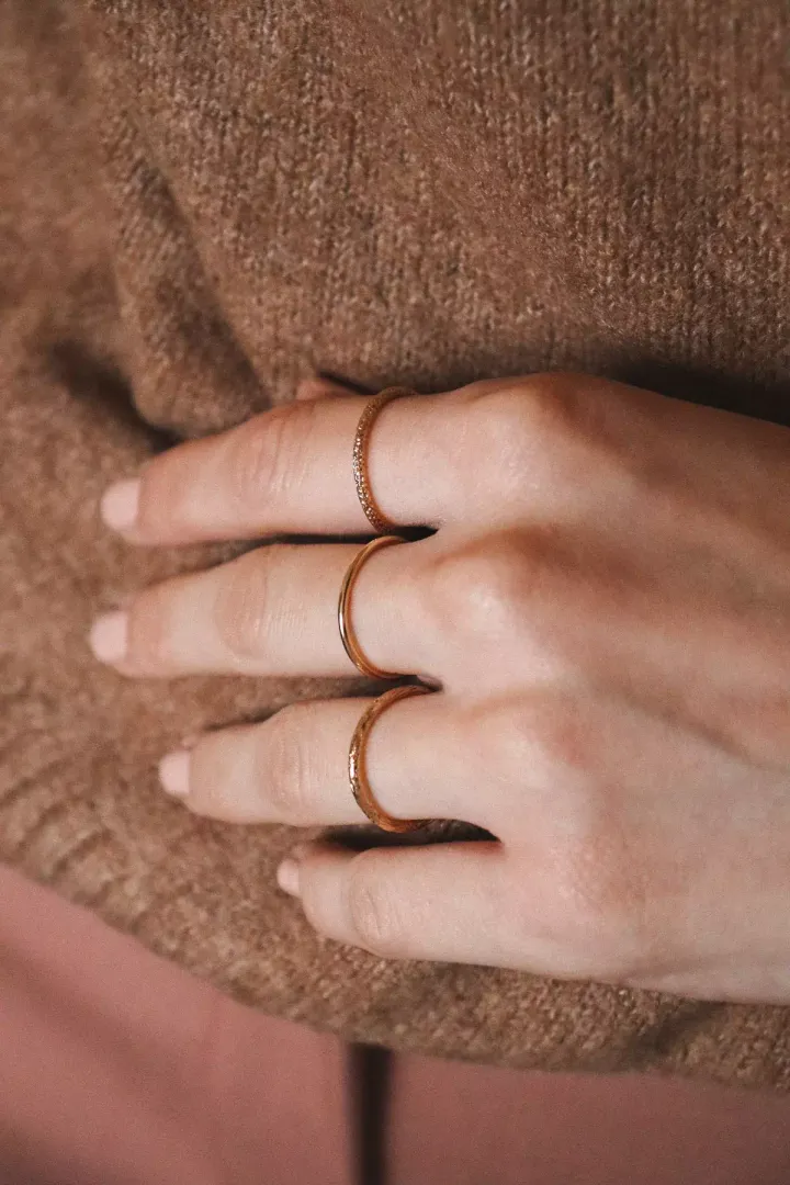 bague-luka-noe-ila-waekura_18389d06-cc93-4104-97ed-82aa64909552