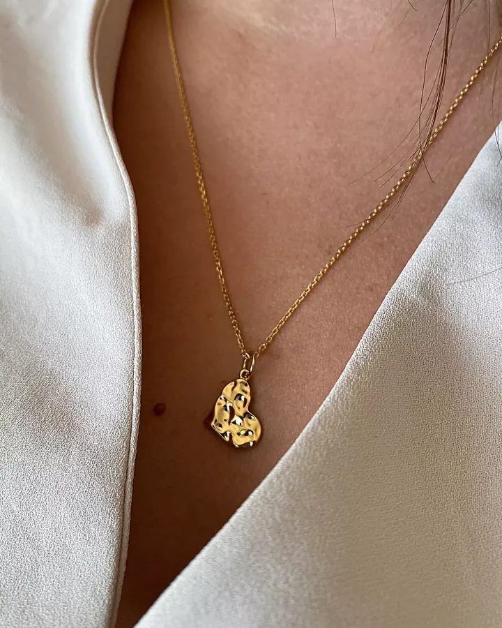 waekura-collier-lov