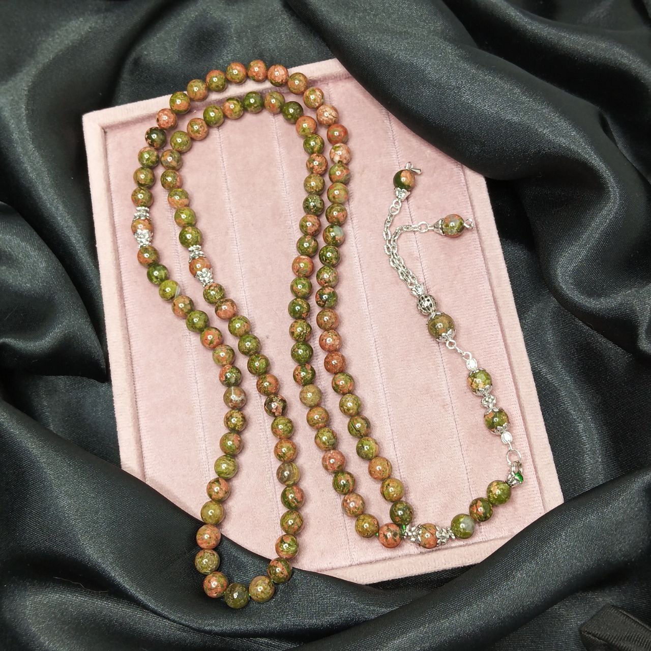 photo_6125335422885282242_y