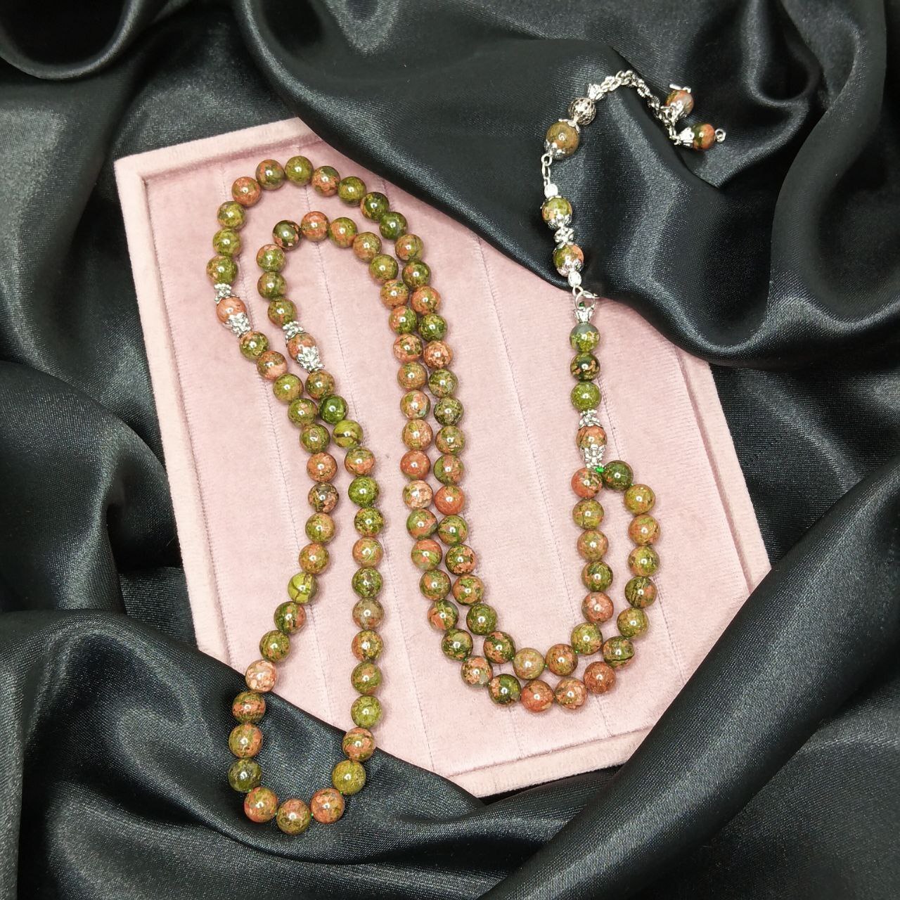 photo_6125335422885282249_y