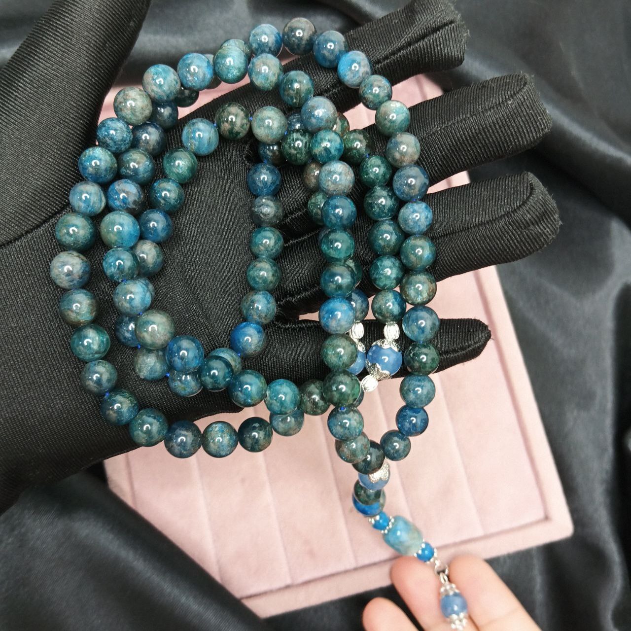 photo_6255844120207672660_y