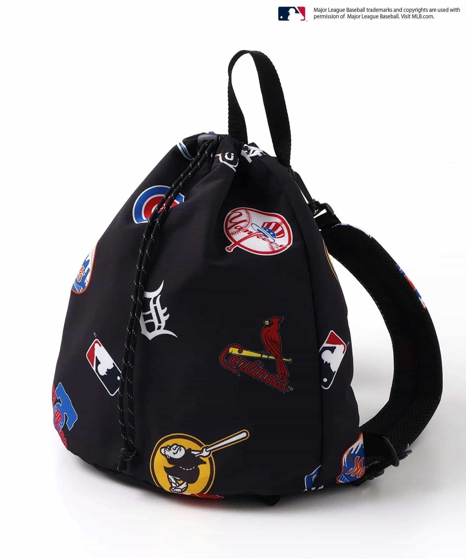 2026🇯🇵BREEZE × MLB｜2WAY後背包｜大聯盟經典隊徽滿版｜WEB限定｜M-L｜出門輕量大容量好背 - 商品描述圖 1