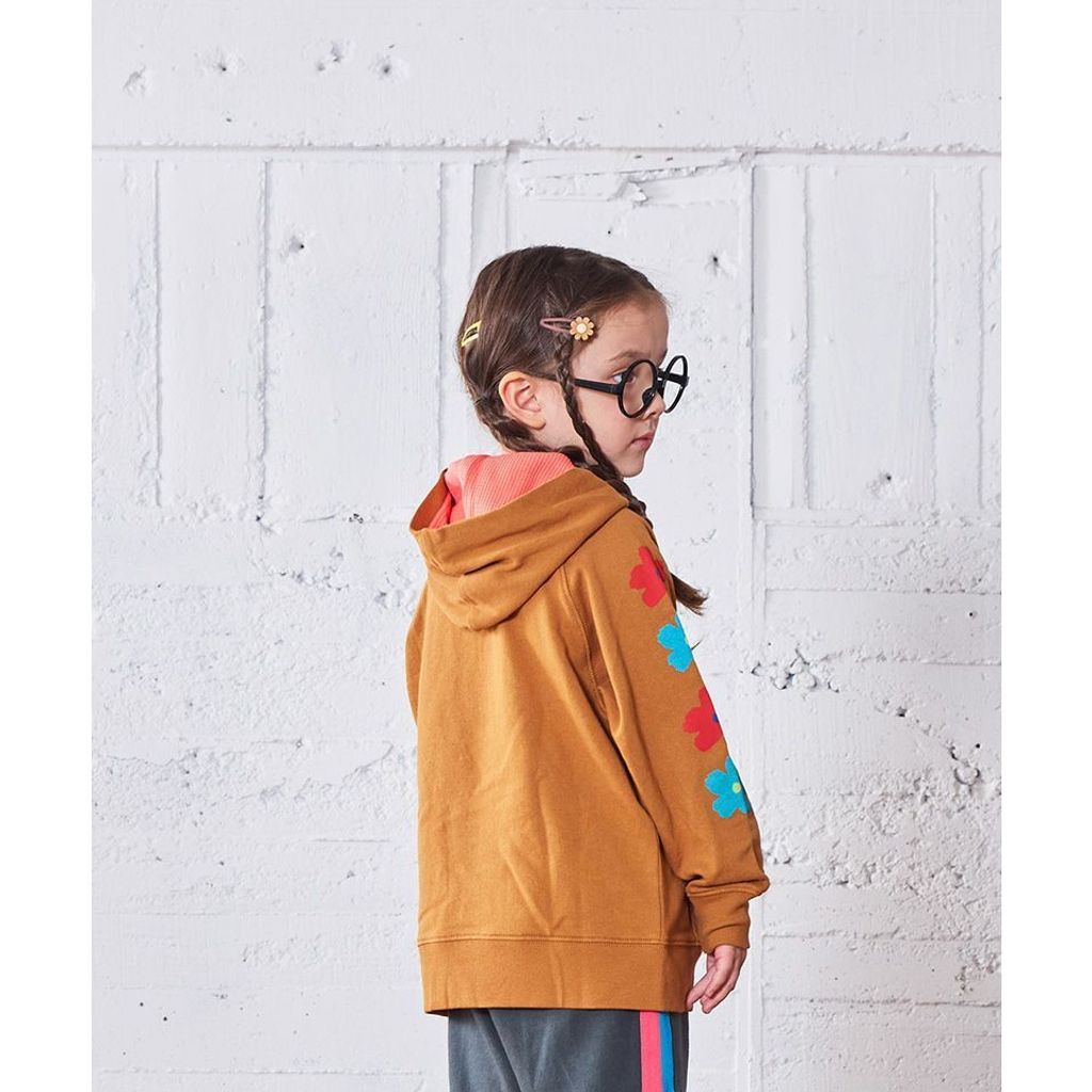 tw-11134207-81ztk-mf8hp8yxqbyg09