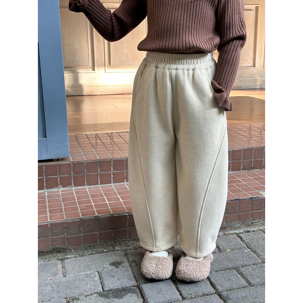 tw-11134207-81ztm-mgg94w6tb5zi42