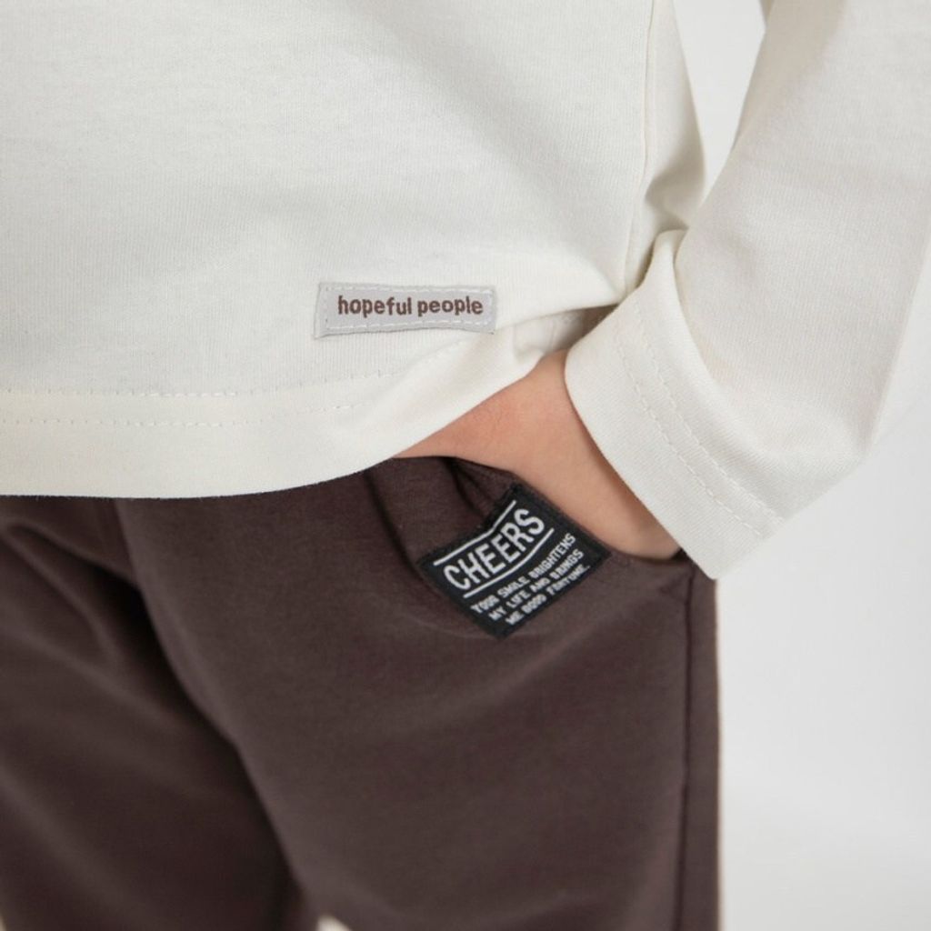 tw-11134207-81ztm-mircrr6r2hhj41