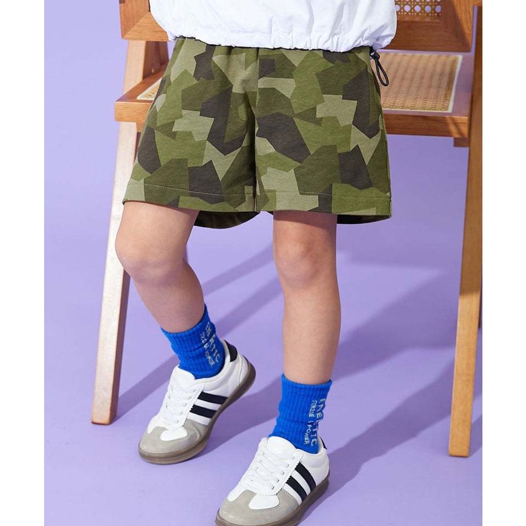 tw-11134207-820li-mkv9fo51mcxvee