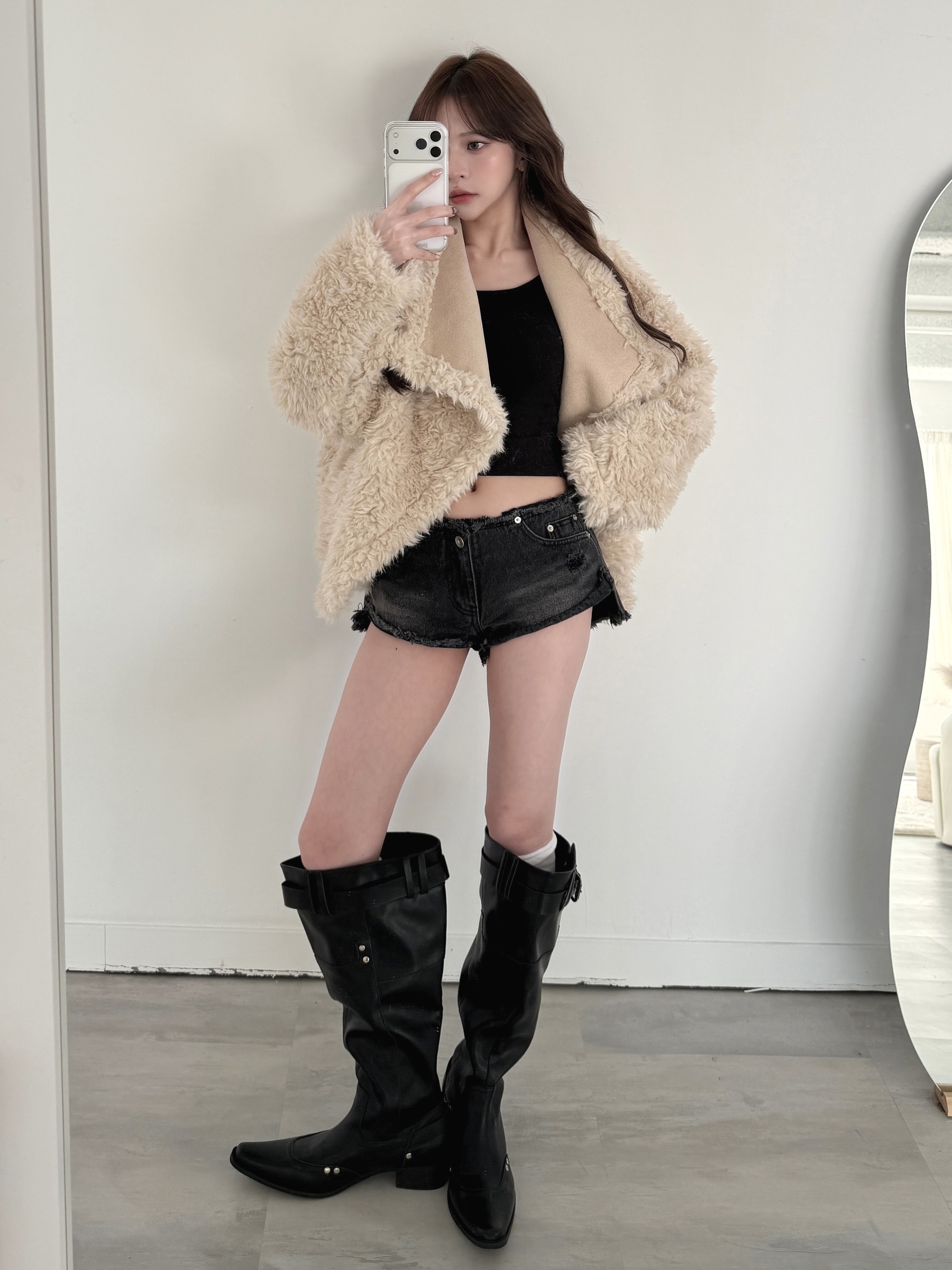 image_C42D813B-AEDB-4962-8BB9-C38234A8386A_1764127868