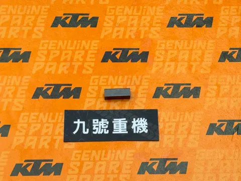 775599
