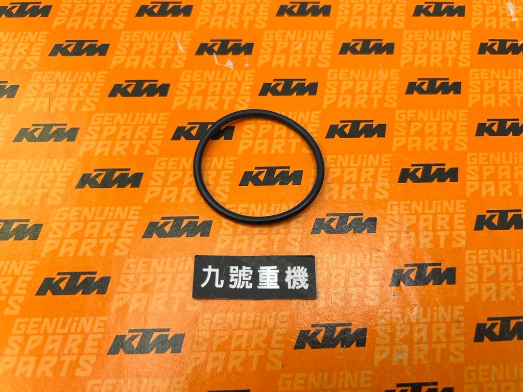 96853