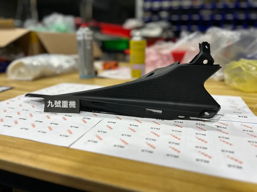 990055