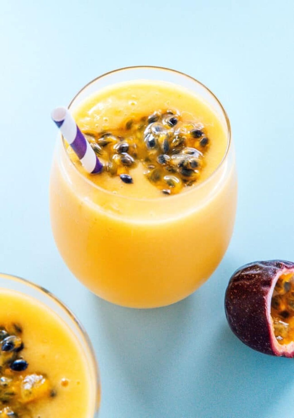 passion-fruit-smoothie-8-650x922