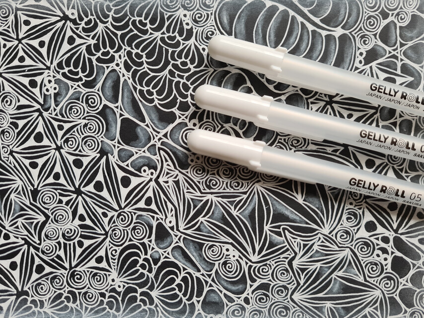 Gelly roll BW