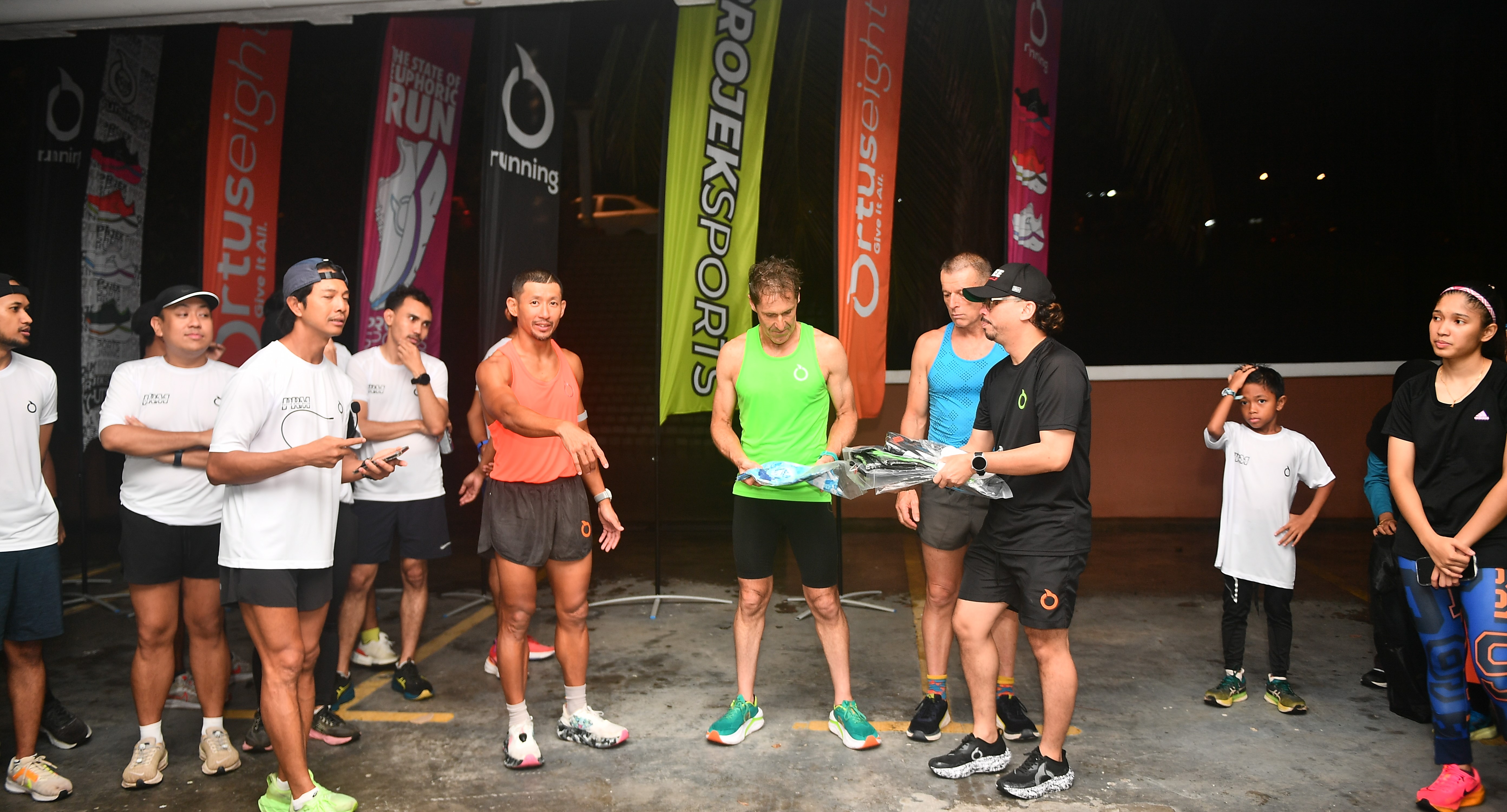 Ortuseight Running  x Peluh Rabu Malam by Projeksports