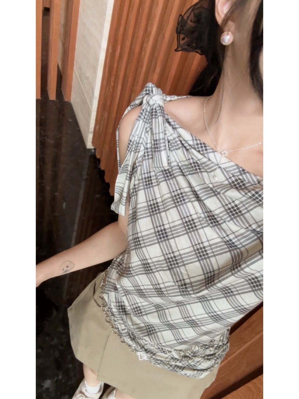 tw-11134207-820la-mr1c8l6d3shyb5