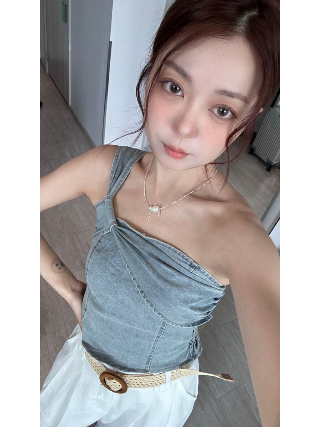 tw-11134207-7ra0g-mbq2b6ob7vw90c