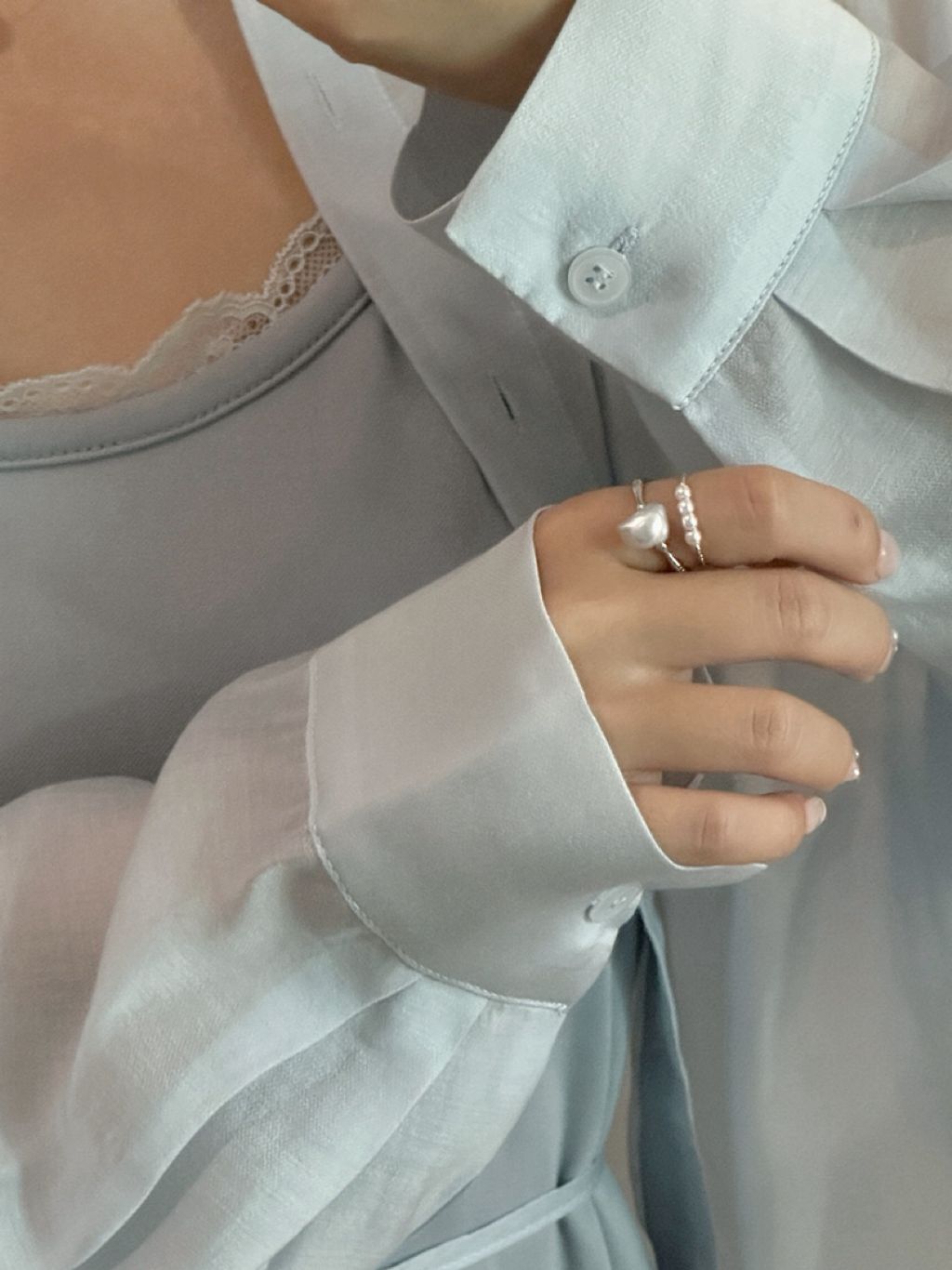 tw-11134207-7ra0t-mdgx1lnq8xd331