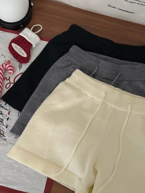 tw-11134207-81ztf-mhvsekp200ee78