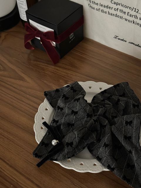 tw-11134207-81ztd-mhvica3iig3q08