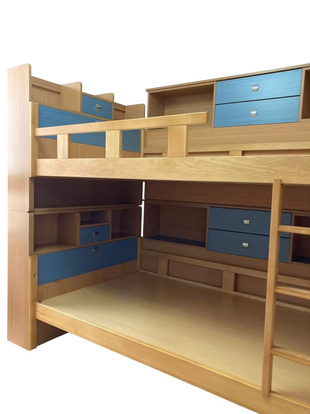 LINE_ALBUM_雙層床_251212_3 (1)