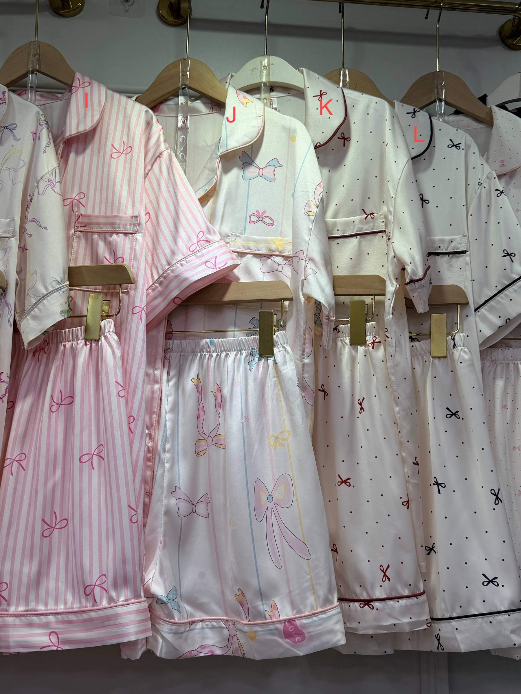 photo_6086704919365749700_w