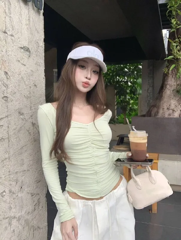 14e7dd74-53a8-4b2b-90f5-3721fabd2883