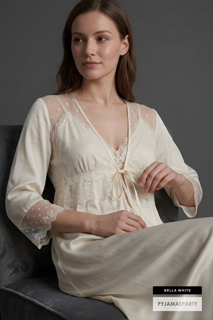 Bella White (2)
