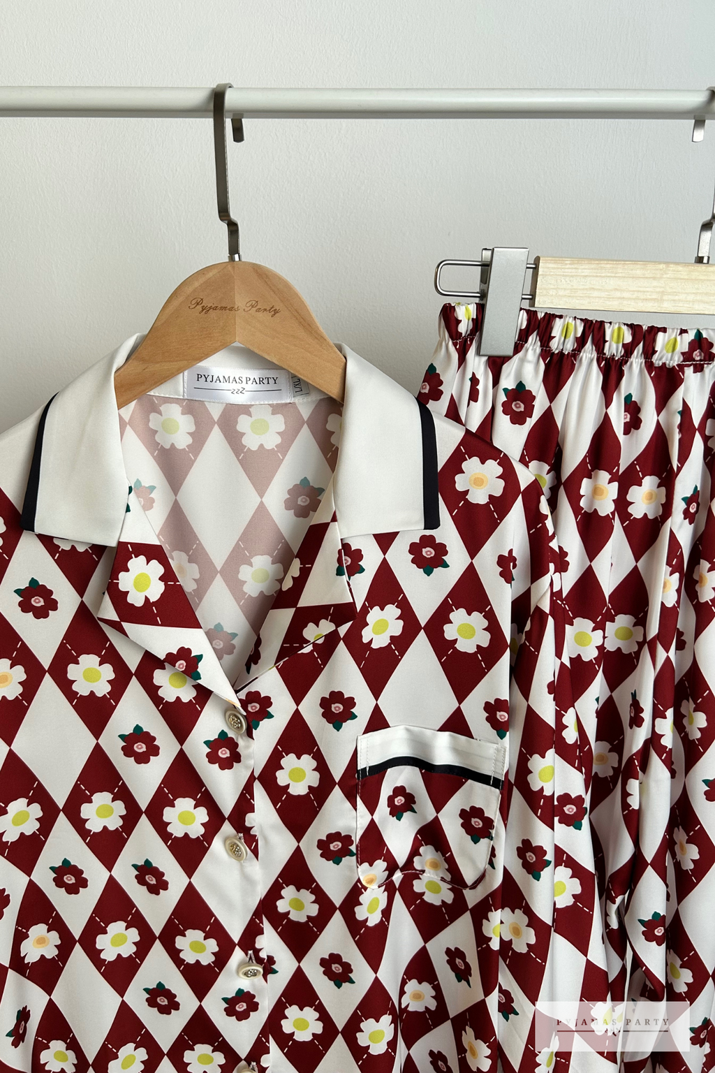 Maroon Blossom (5)