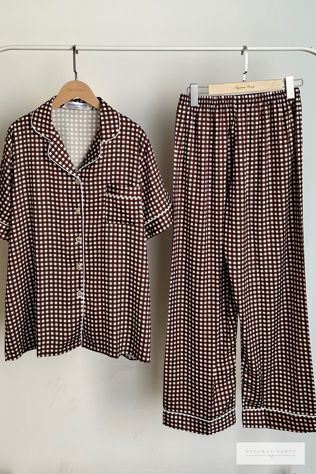 Brown Chequered (4)