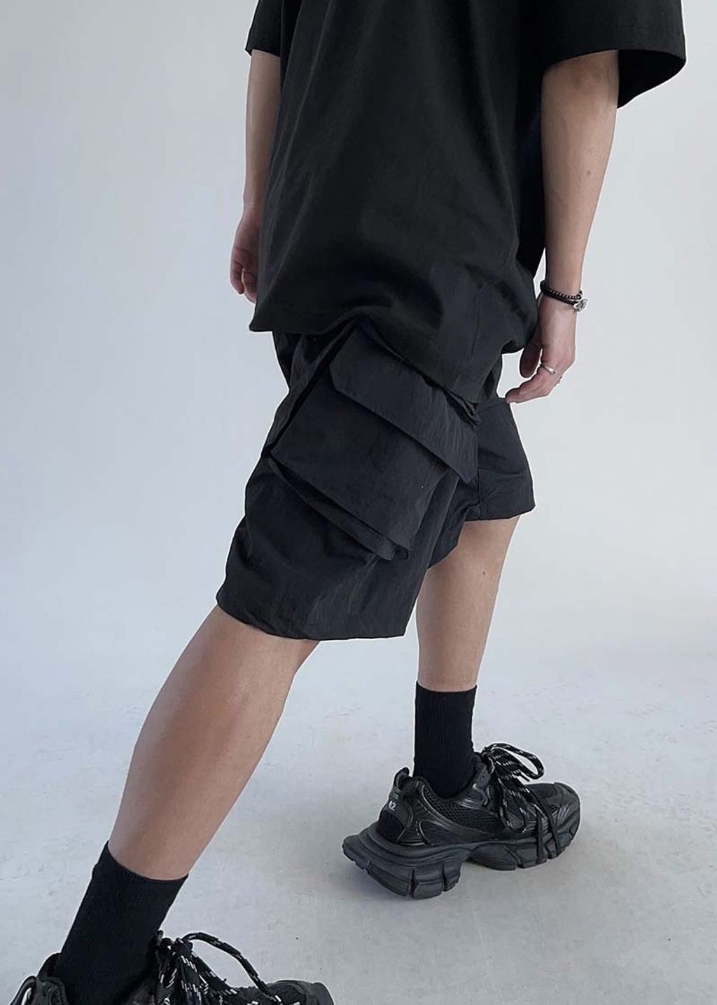 002-tee-000