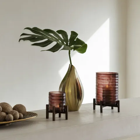 ribbed-glass-hurricane-with-wooden-stand-large-899684