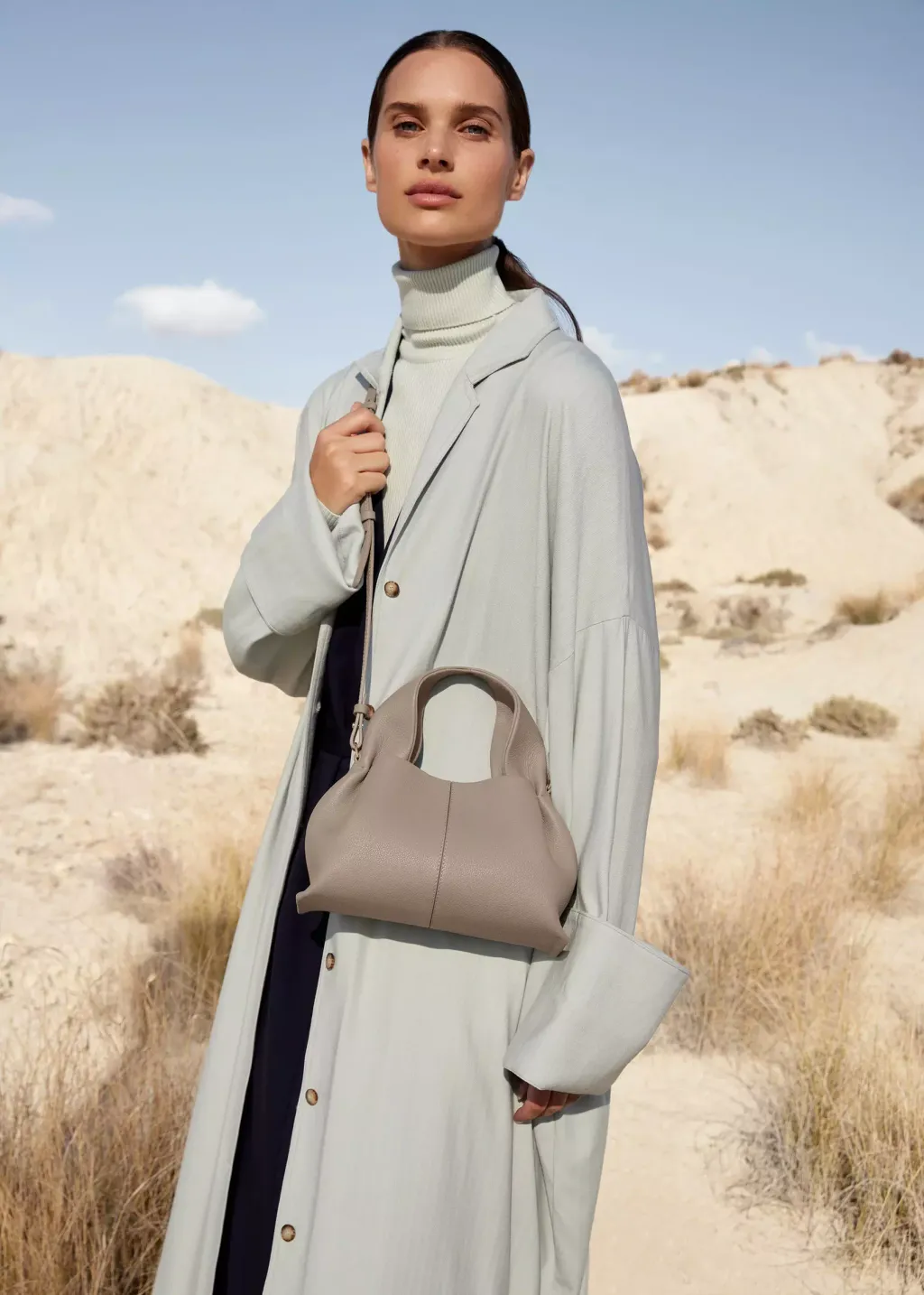 NUMERO_NEUF_MINI_TAUPE_0512000x2800px