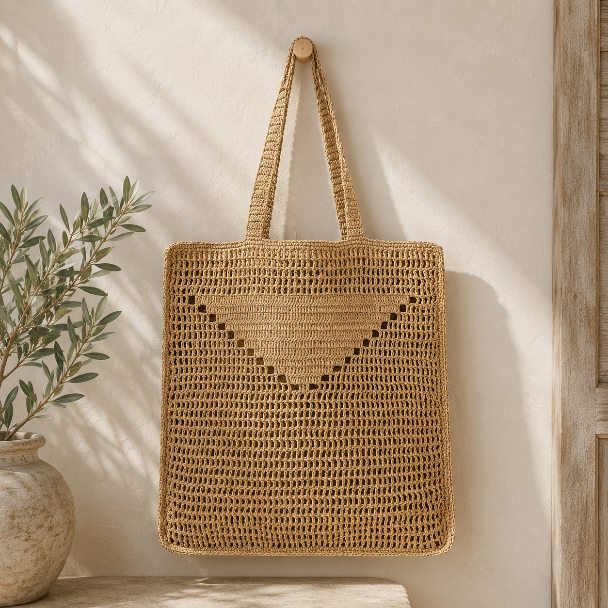 Natural Raffia Tote