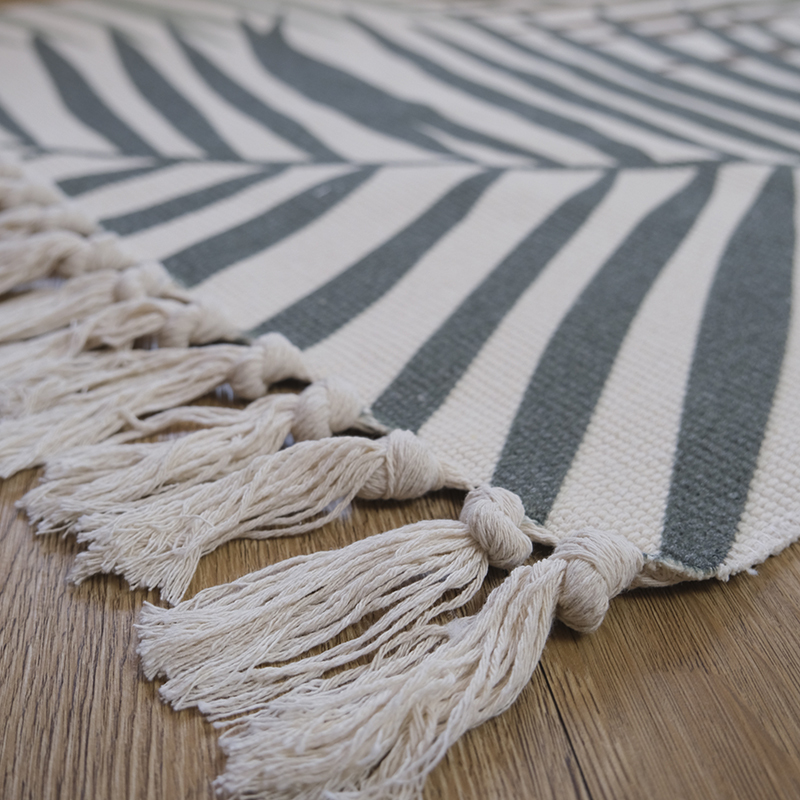 HF-2 Jungle Palm Tassel Rug 02