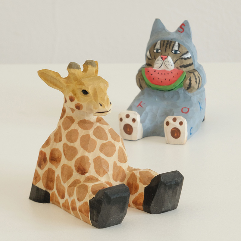 HA-8 Wooden Whimsy Giraffe Stand05a