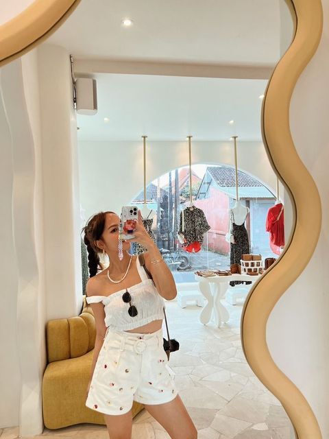 LINE_ALBUM_Meadow 6月新品_230605_6