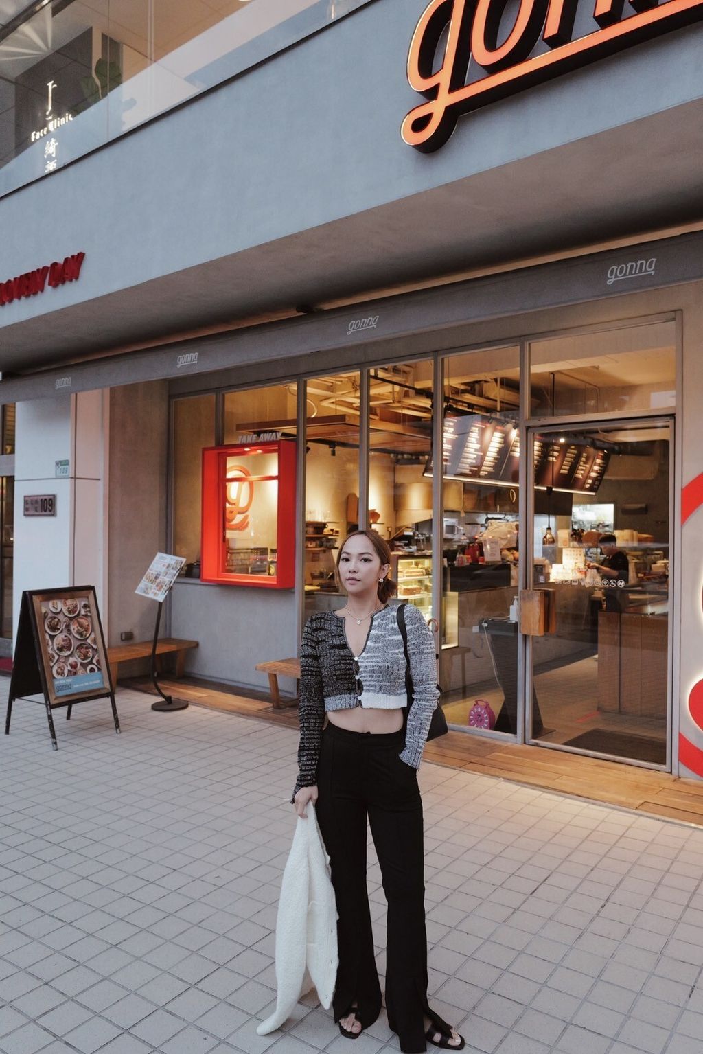 LINE_ALBUM_2023103_231115_12