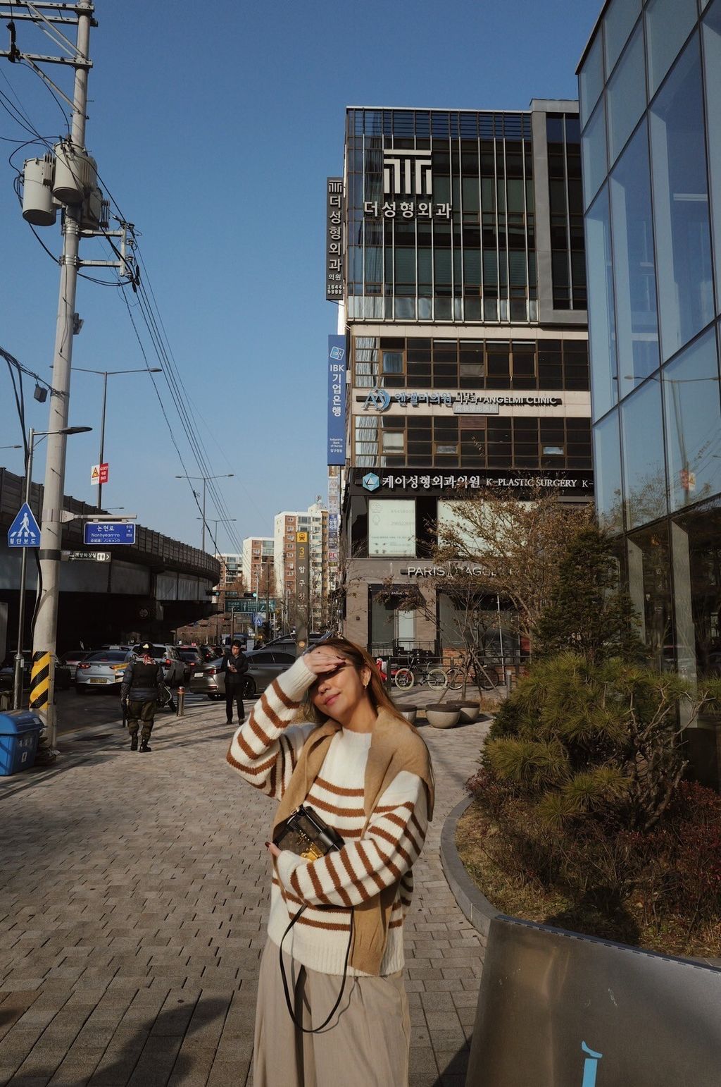 FEE1456D-F9FD-42C3-BF44-EFA445752DC2