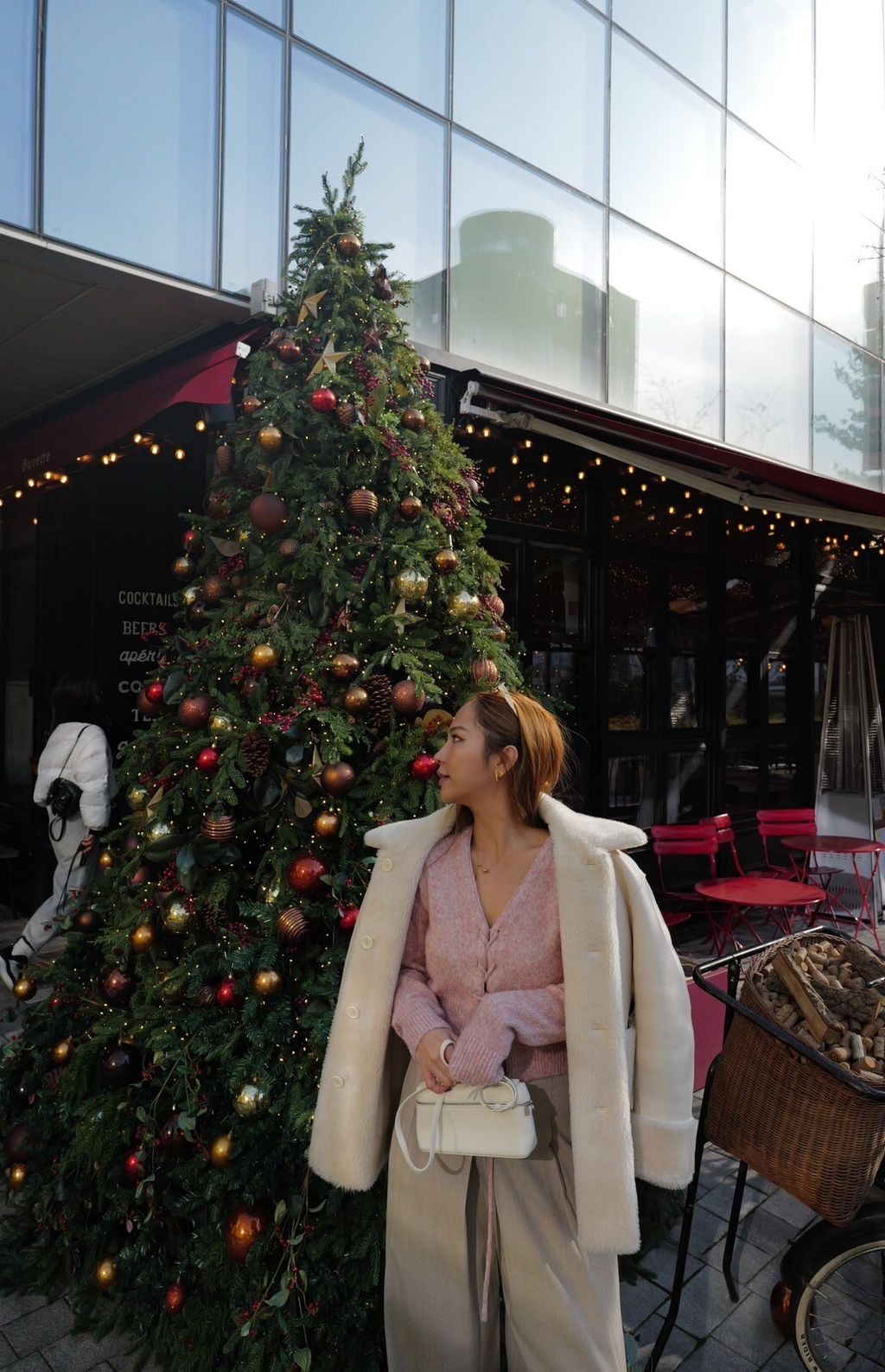 50BD0AEC-0548-49D6-B3B8-87A00C850E57