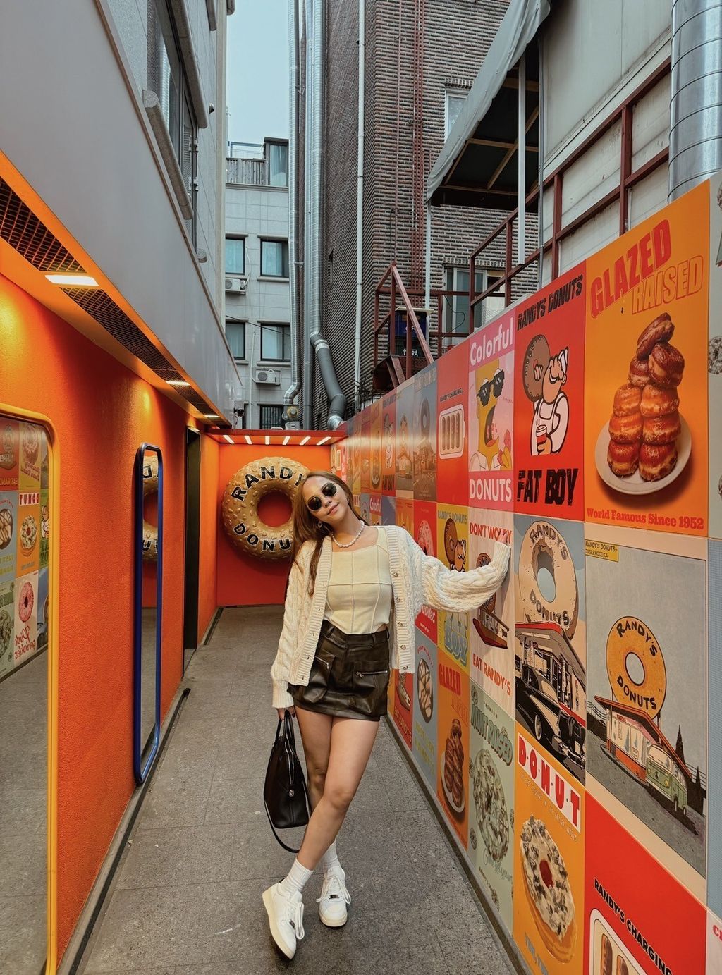 2AB5F933-5BC6-44CE-85BF-1389918F52A1