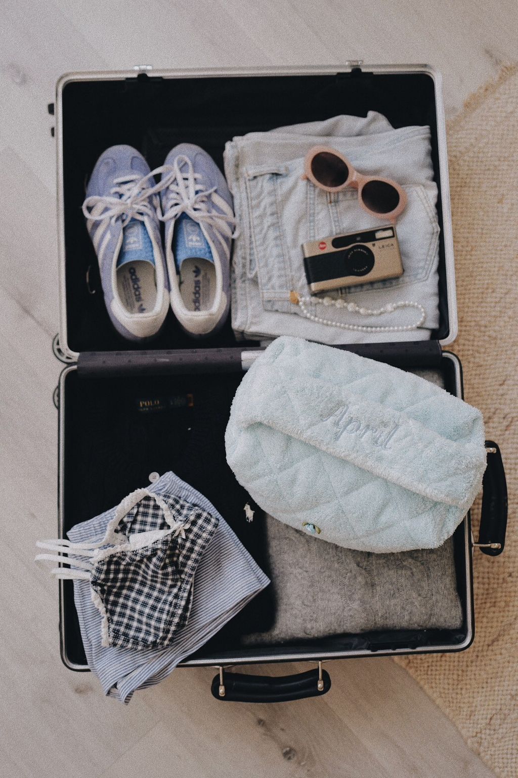 LINE_ALBUM_20251216_251216_19