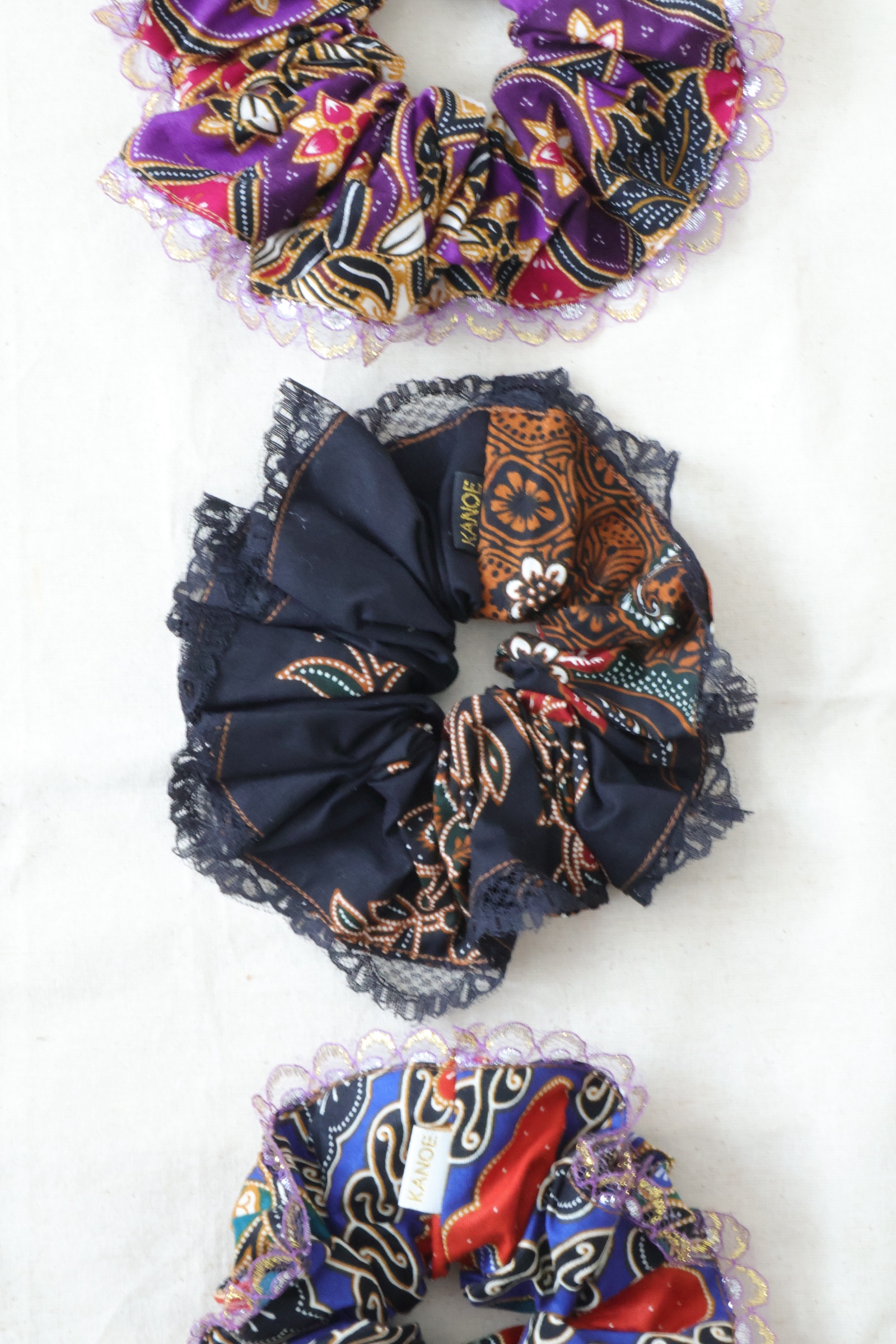 Maxi Lace Batik Scrunchies (Set of 3) - Mystic Night