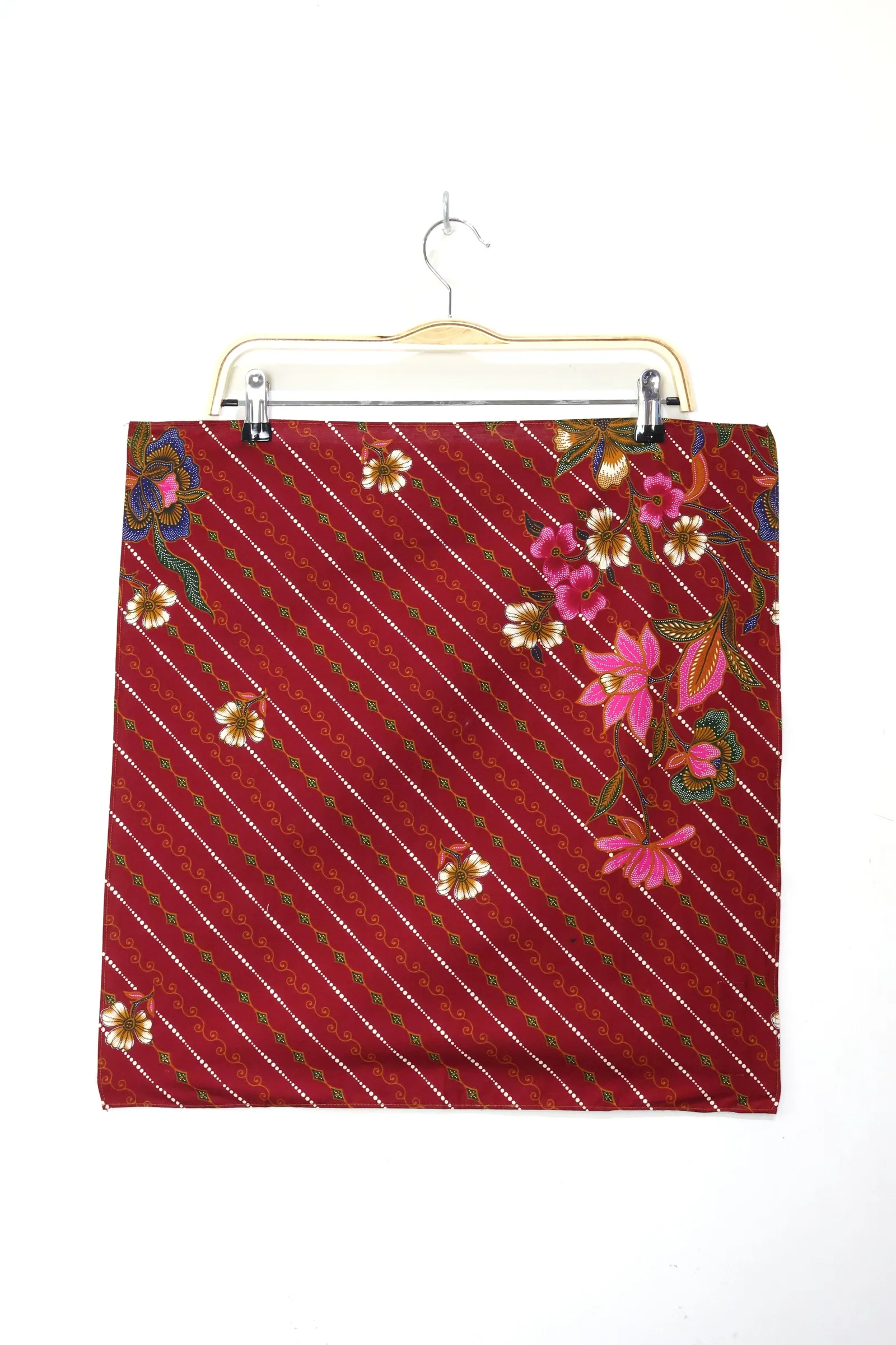 Batik Square Scarf - Kurenai