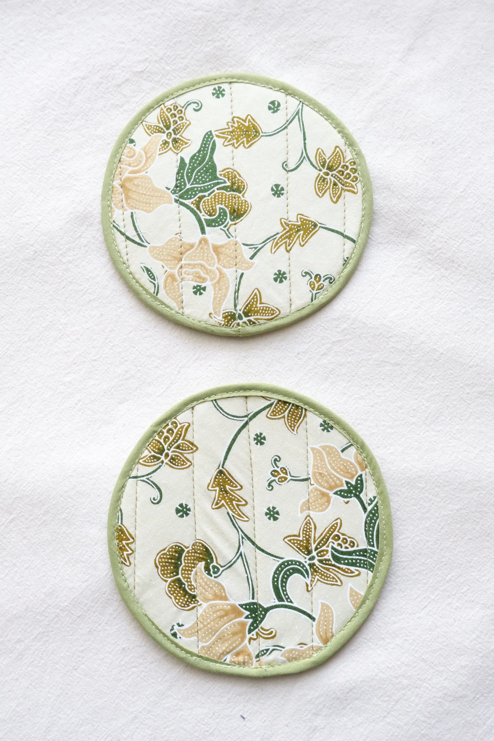 Batik Coaster - Pinapple Cooler ( Set of 2 )