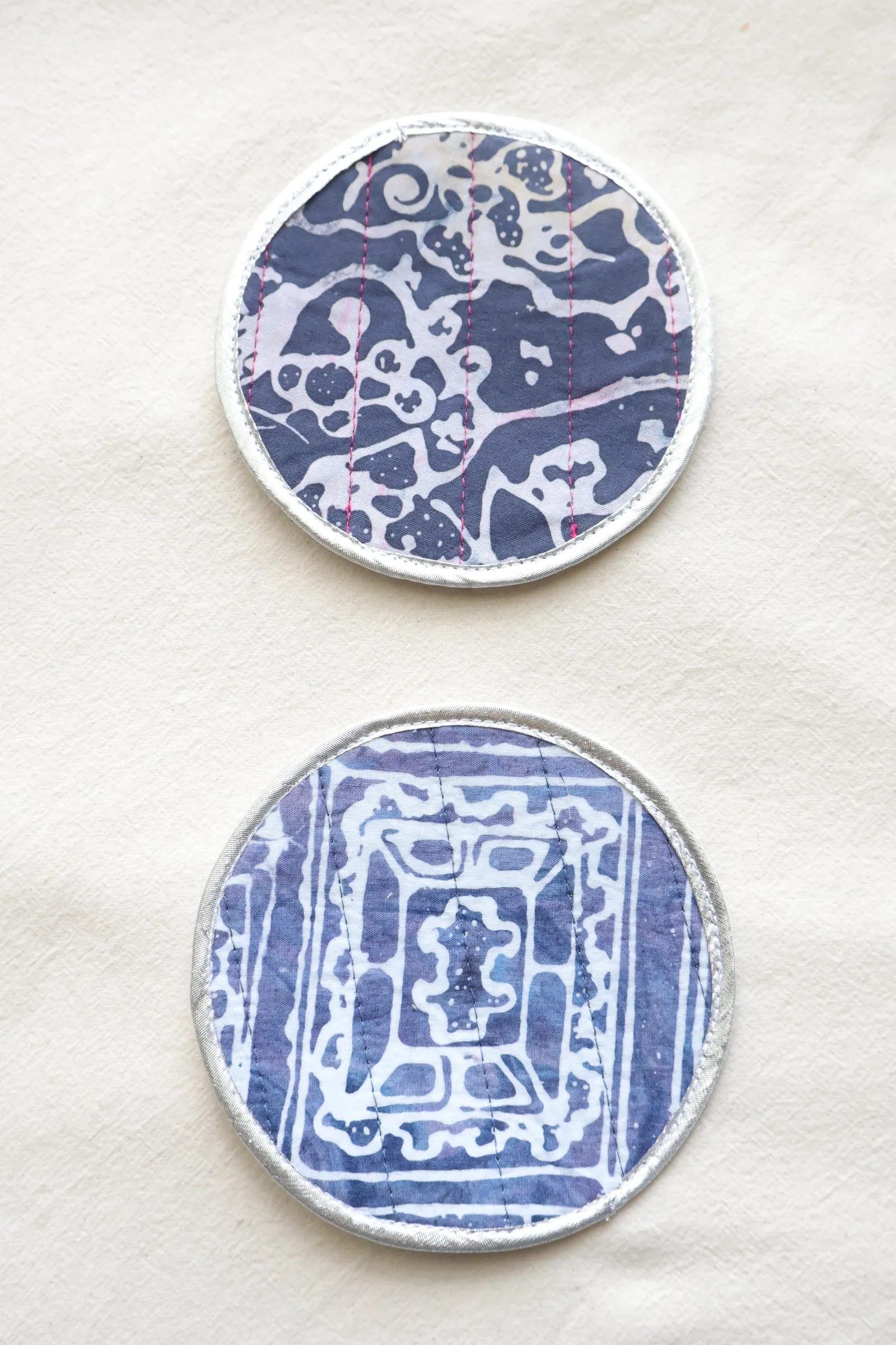 Batik Coaster - Grape Dew ( Set of 2 ) [ Handmade ]