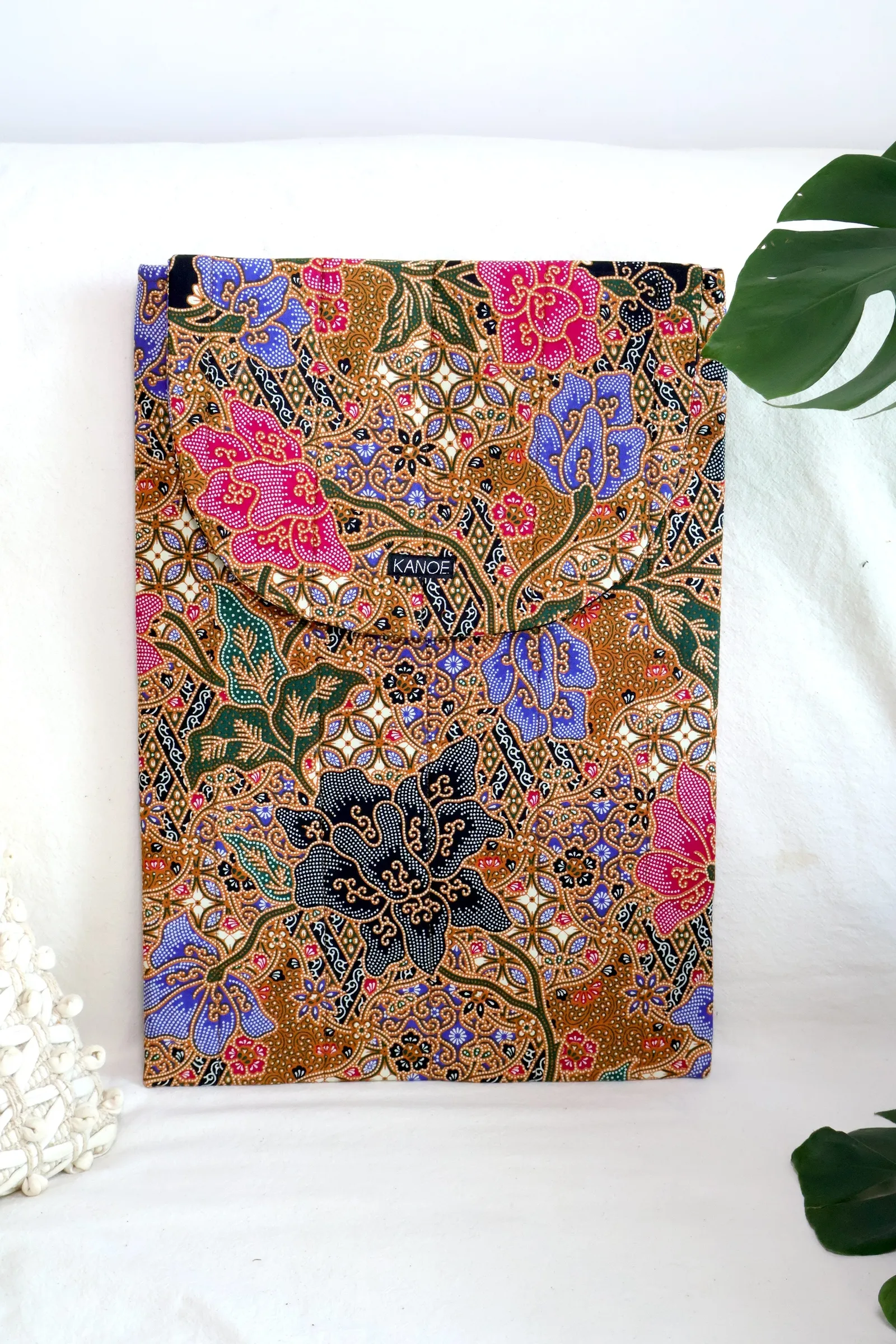 Batik Laptop Bag - Hazel Roast 