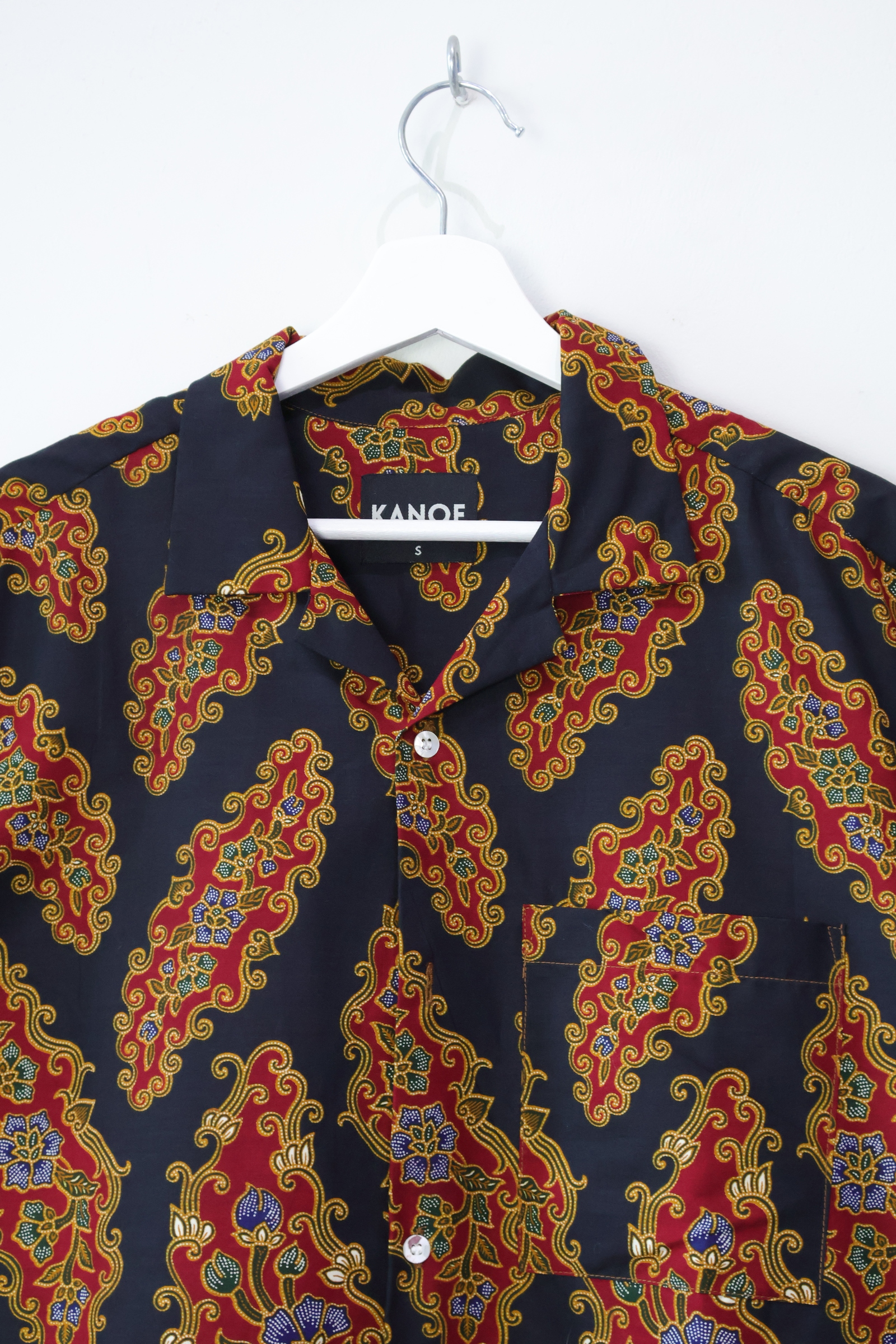 KANOEMEN Open Collar Batik Shirt - Kurogane [S]