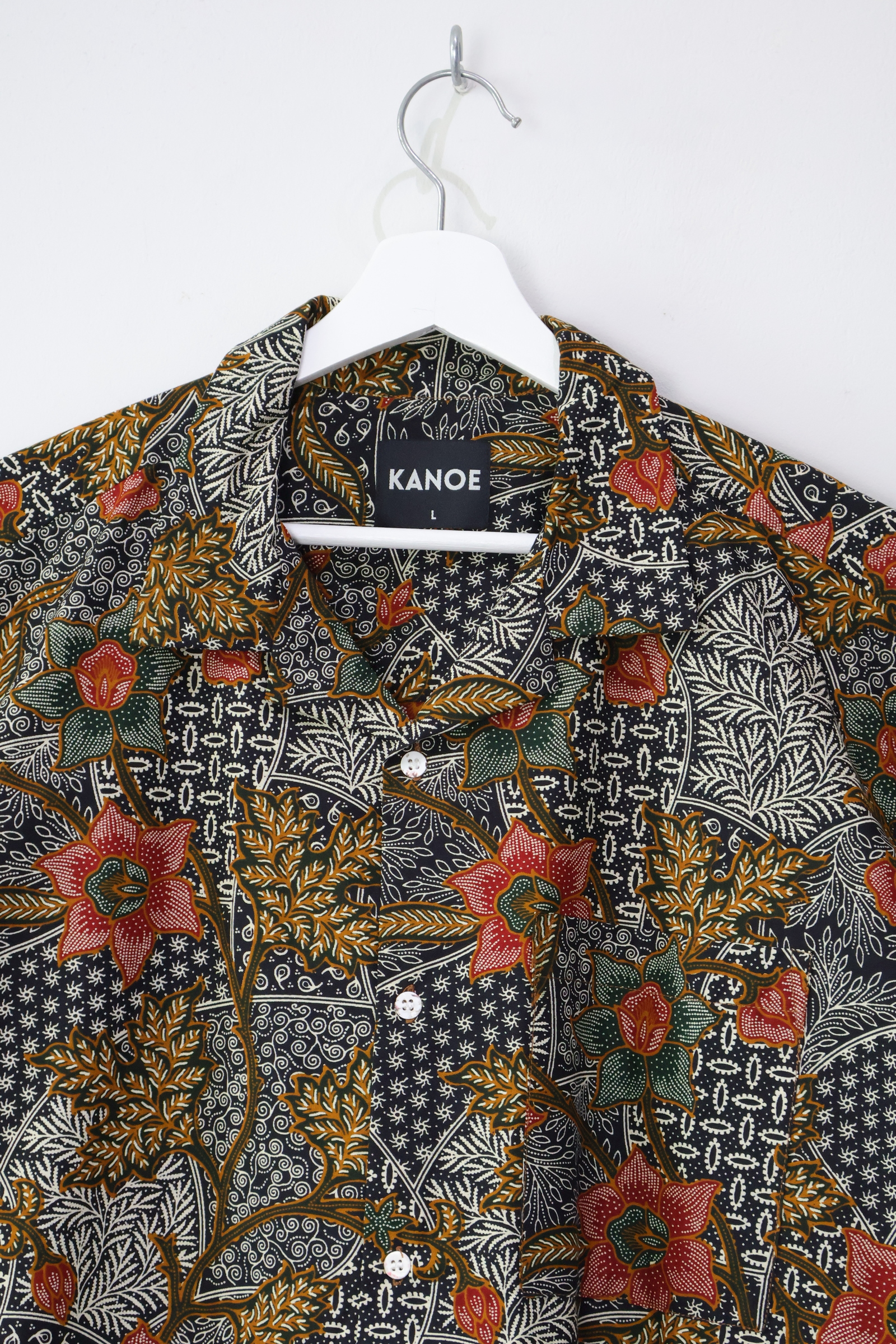 KANOEMEN Open Collar Batik Shirt - Hikage [L]